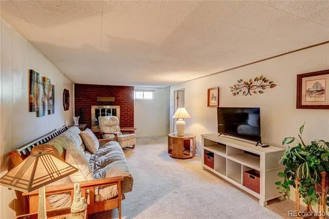 1026 W Princeton Place Englewood, CO 80110