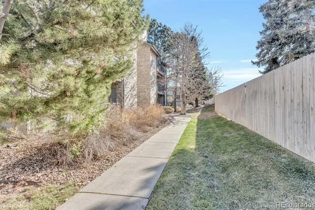 2575 S Syracuse Way #J108 Denver, CO 80231