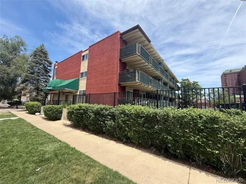 200 Pearl Street #205