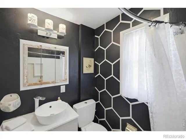5325 S Crocker Street Littleton, CO 80120