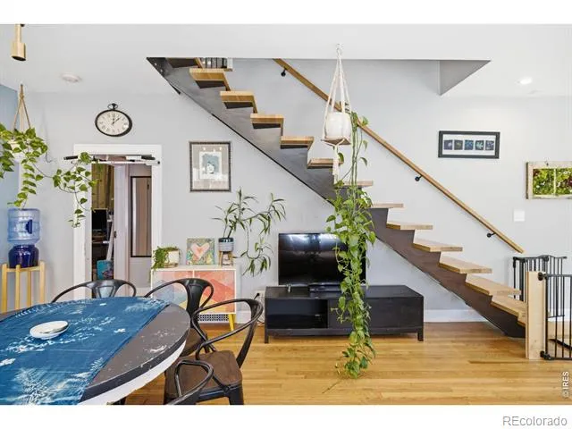 5325 S Crocker Street Littleton, CO 80120