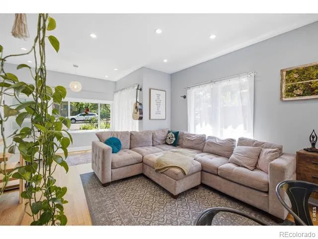 5325 S Crocker Street Littleton, CO 80120