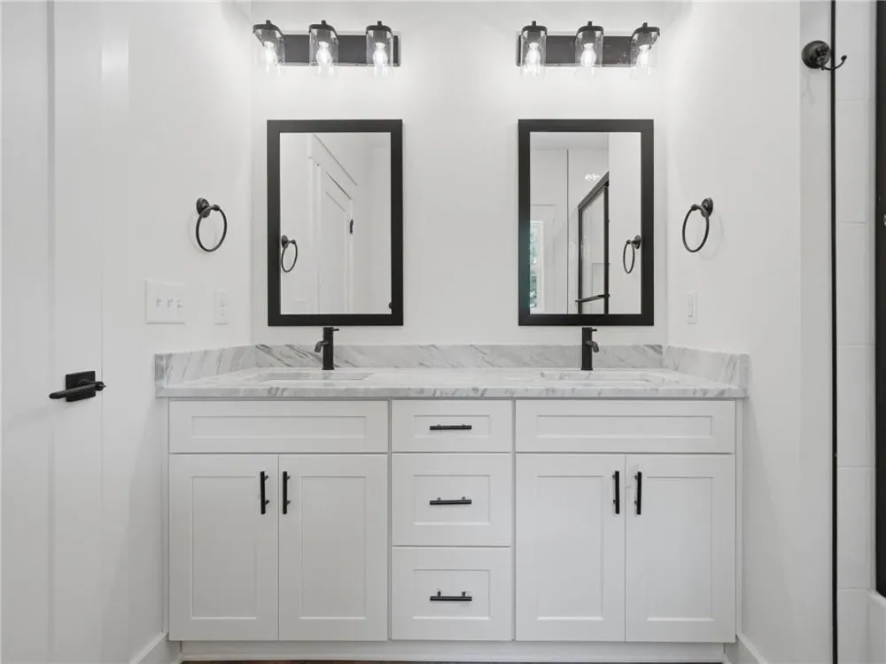 1521 Azure Lane Ranger, GA 30734