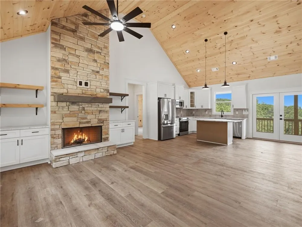 1521 Azure Lane Ranger, GA 30734