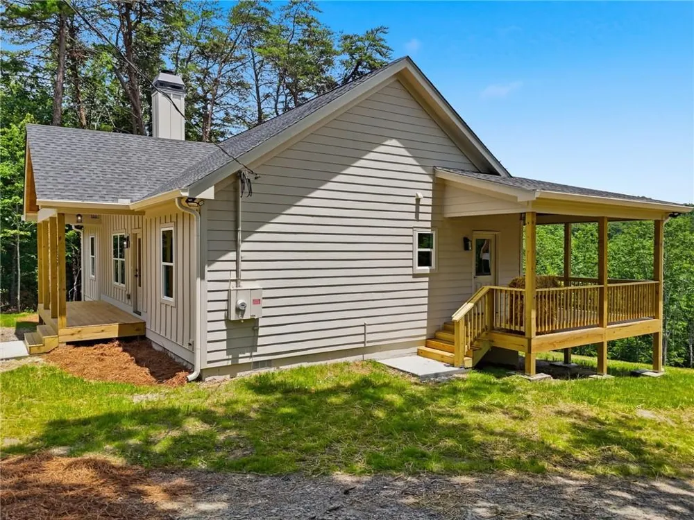 1521 Azure Lane Ranger, GA 30734