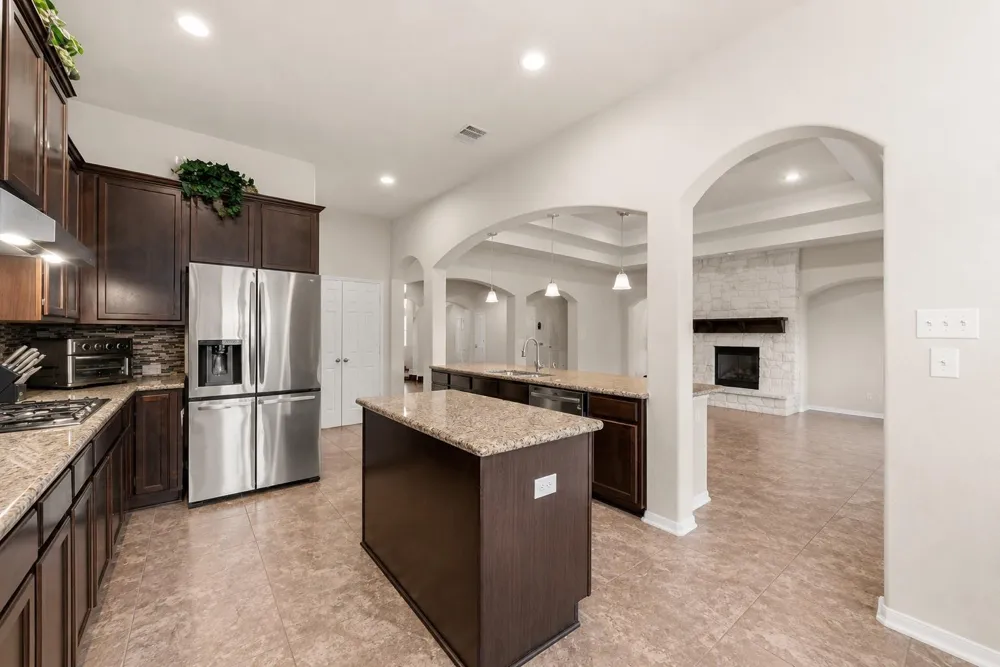 4329 S Meridian Greens Drive Dickinson, TX 77539