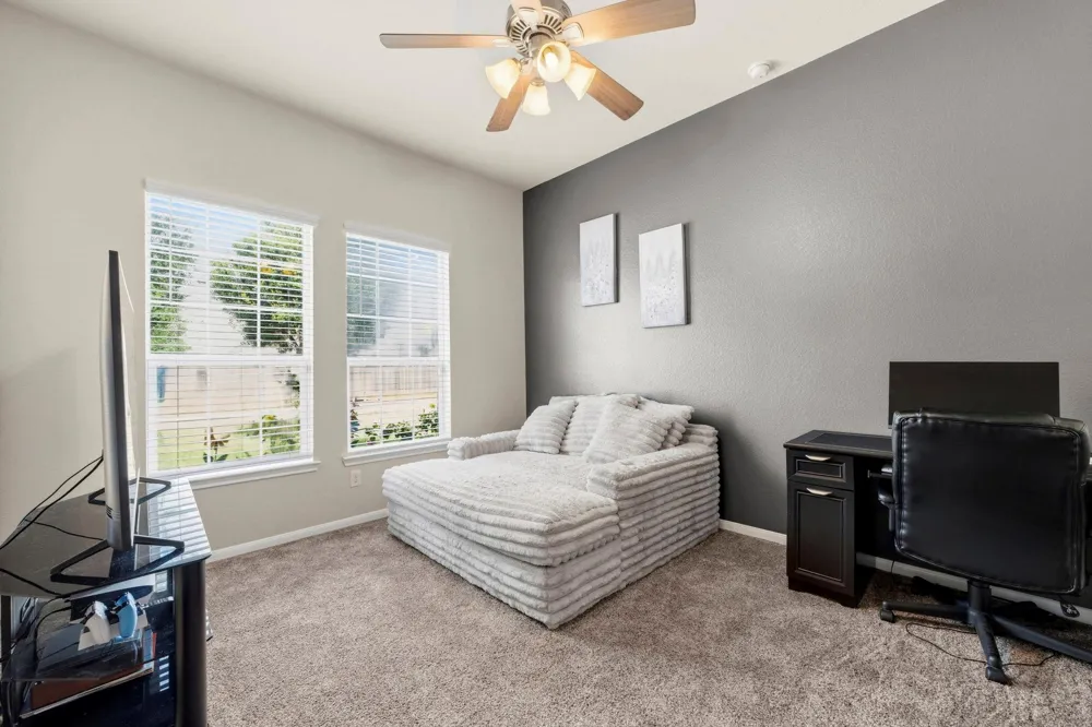 4329 S Meridian Greens Drive Dickinson, TX 77539