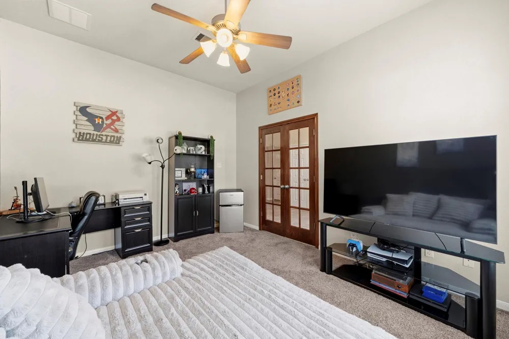 4329 S Meridian Greens Drive Dickinson, TX 77539