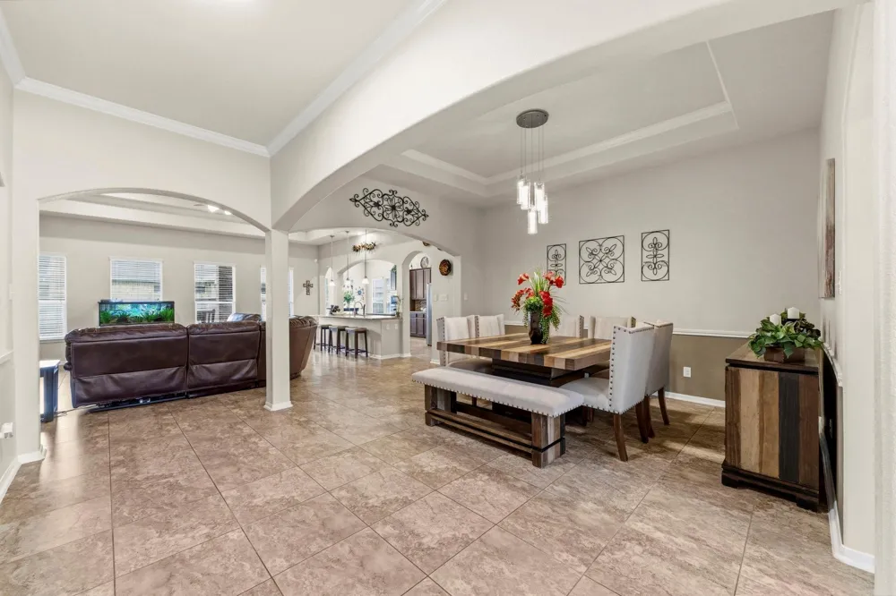 4329 S Meridian Greens Drive Dickinson, TX 77539