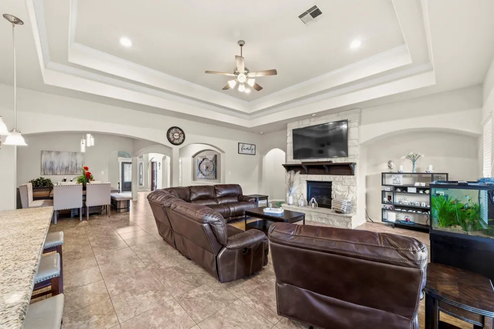4329 S Meridian Greens Drive Dickinson, TX 77539