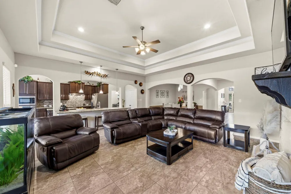 4329 S Meridian Greens Drive Dickinson, TX 77539