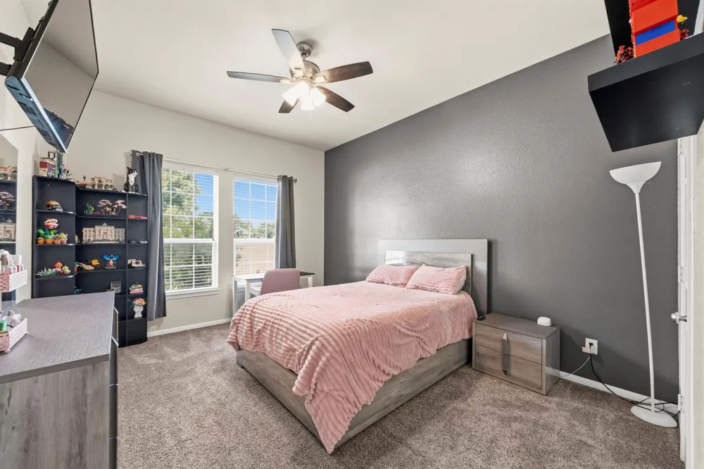 4329 S Meridian Greens Drive Dickinson, TX 77539
