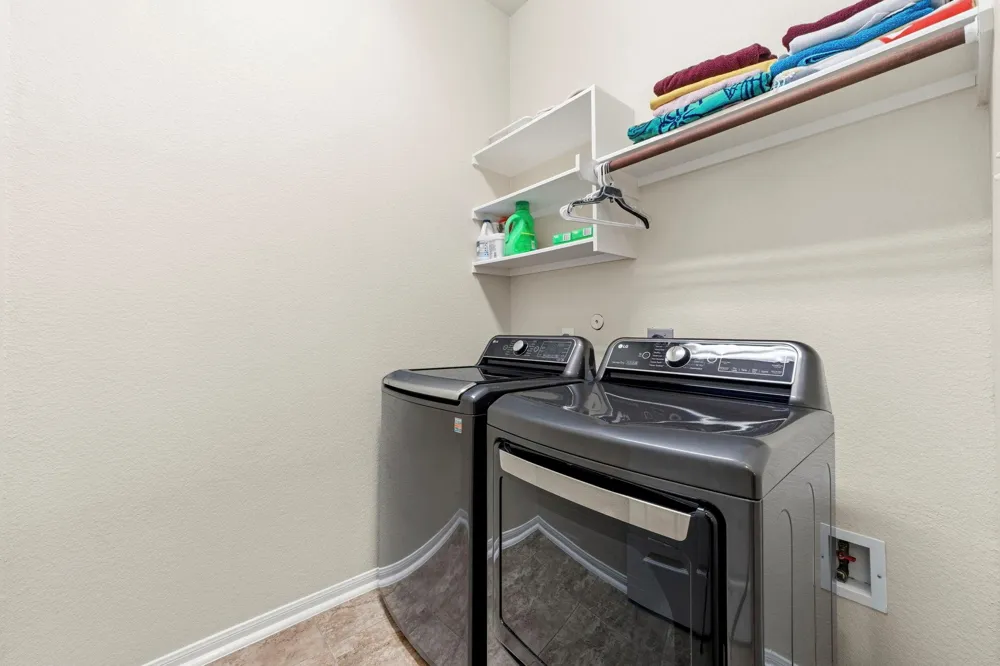 4329 S Meridian Greens Drive Dickinson, TX 77539