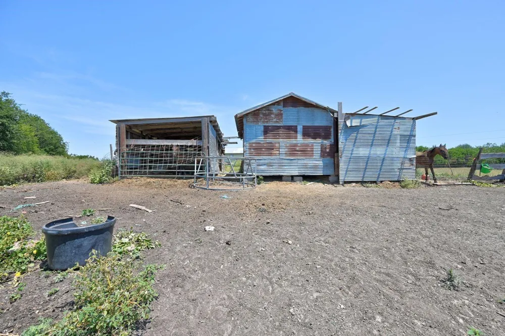 19100 Pickens Washington, TX 77880