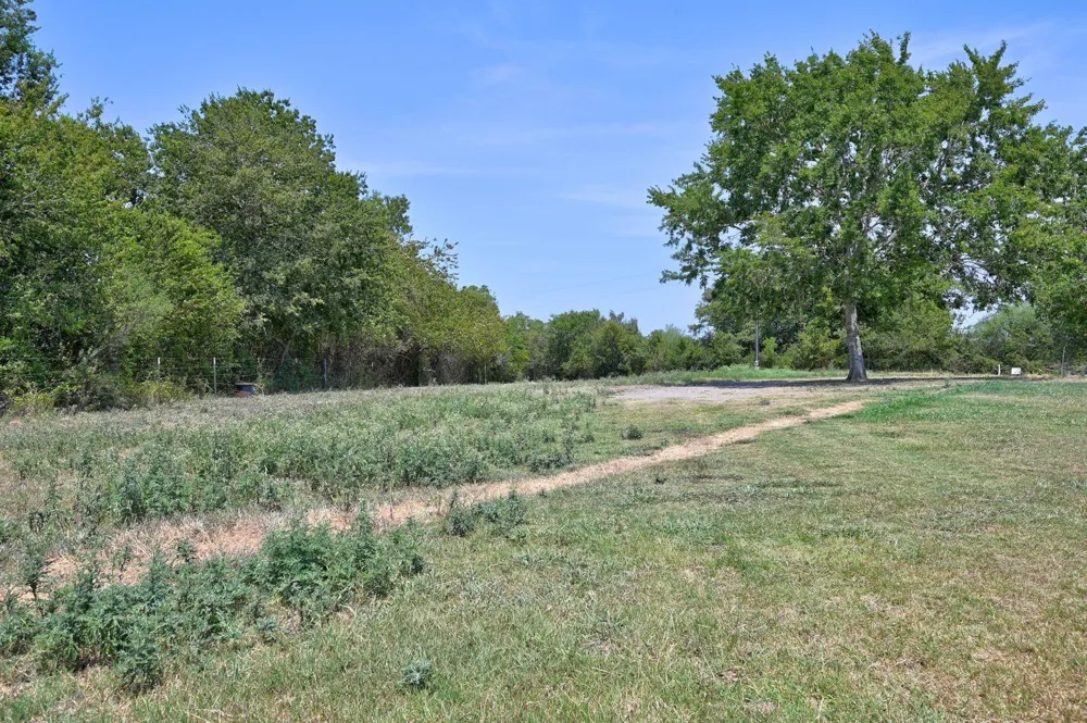 19100 Pickens Washington, TX 77880