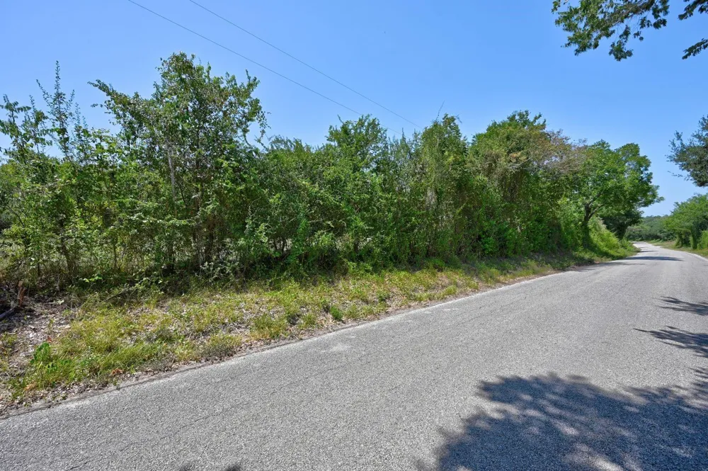 19100 Pickens Washington, TX 77880