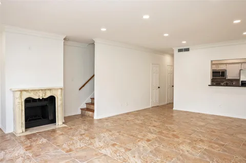 290 Wilcrest Drive