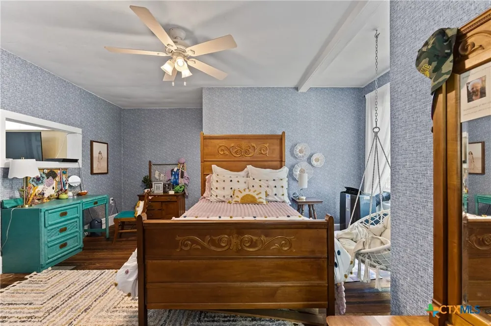 701 S Gilbert Road Edna, TX 77957