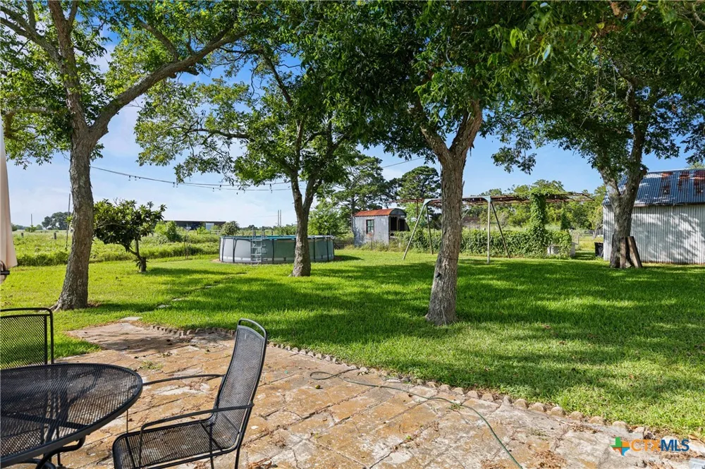 701 S Gilbert Road Edna, TX 77957