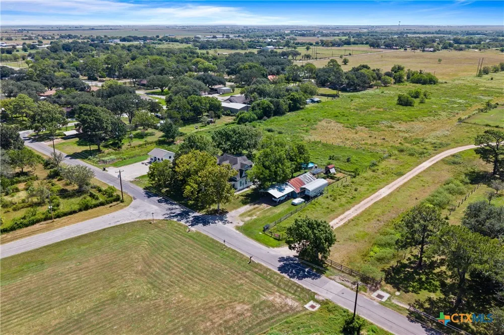 701 S Gilbert Road Edna, TX 77957