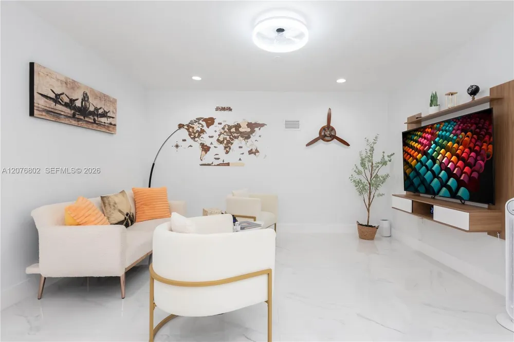 970 Plover Ave Miami Springs, FL 33166