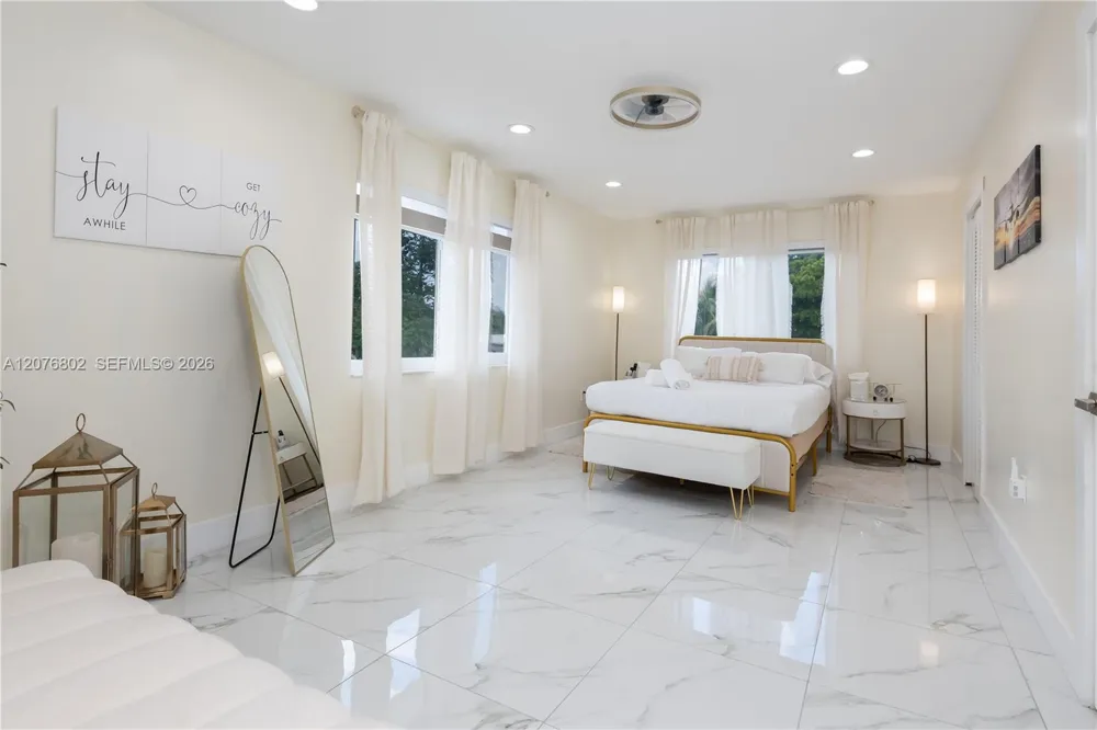 970 Plover Ave Miami Springs, FL 33166