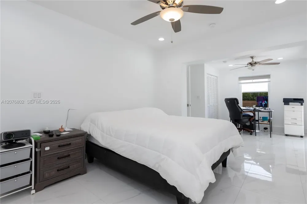 970 Plover Ave Miami Springs, FL 33166