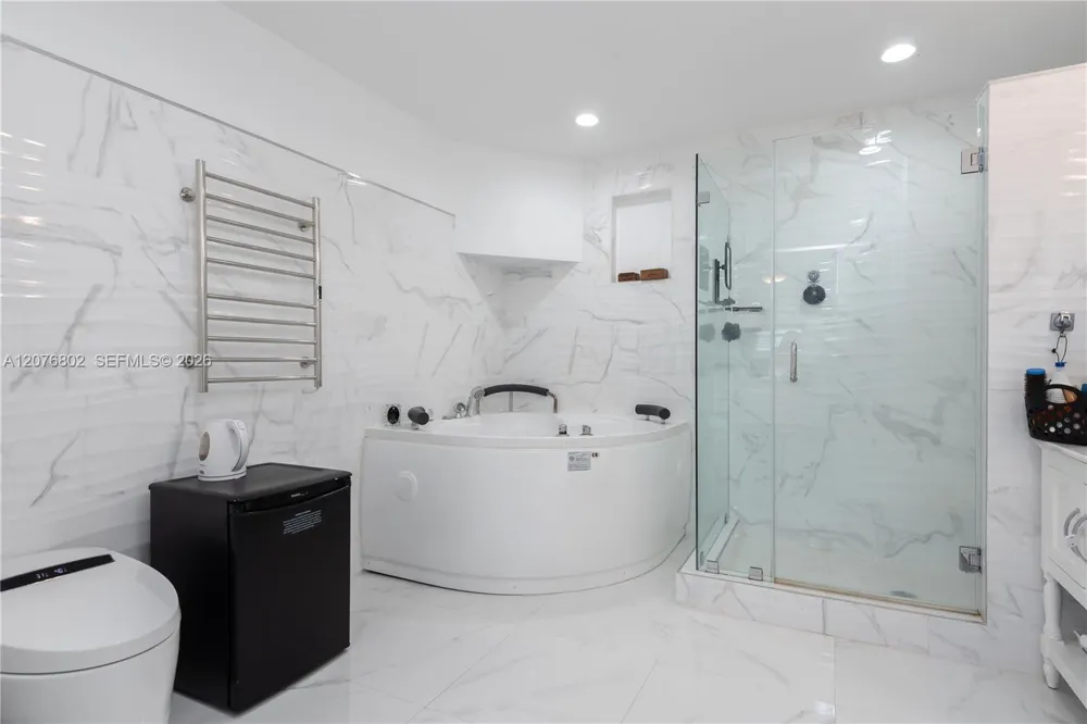 970 Plover Ave Miami Springs, FL 33166
