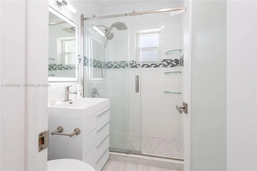 970 Plover Ave Miami Springs, FL 33166