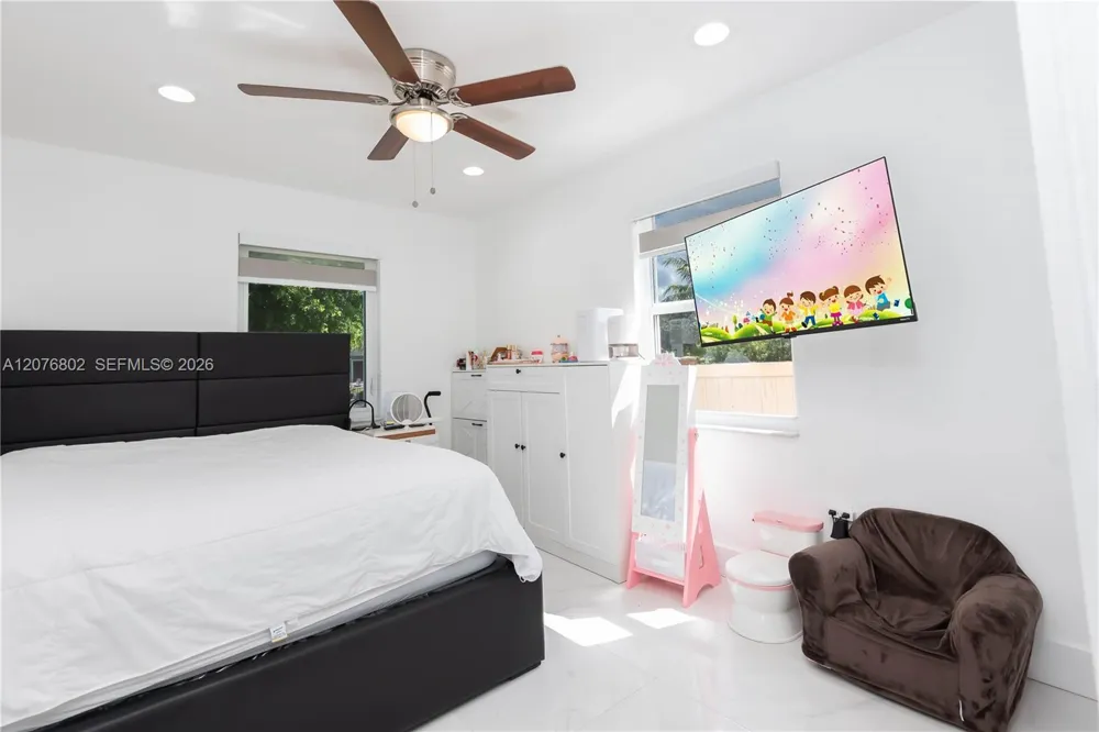 970 Plover Ave Miami Springs, FL 33166