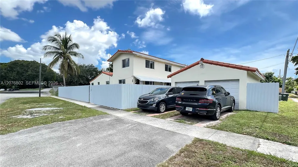 970 Plover Ave Miami Springs, FL 33166