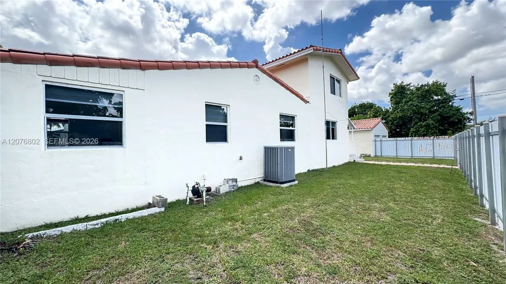 970 Plover Ave Miami Springs, FL 33166