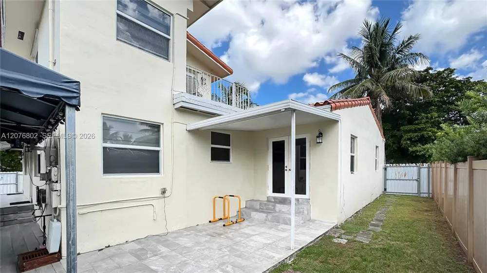 970 Plover Ave Miami Springs, FL 33166