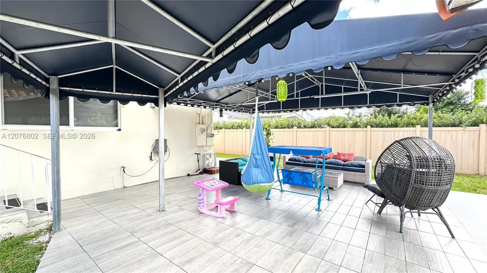970 Plover Ave Miami Springs, FL 33166