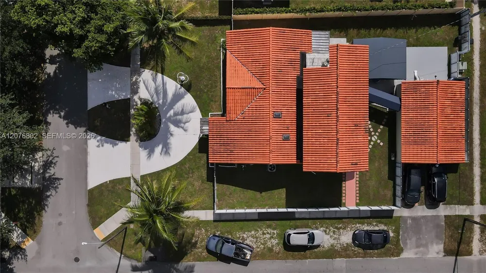 970 Plover Ave Miami Springs, FL 33166