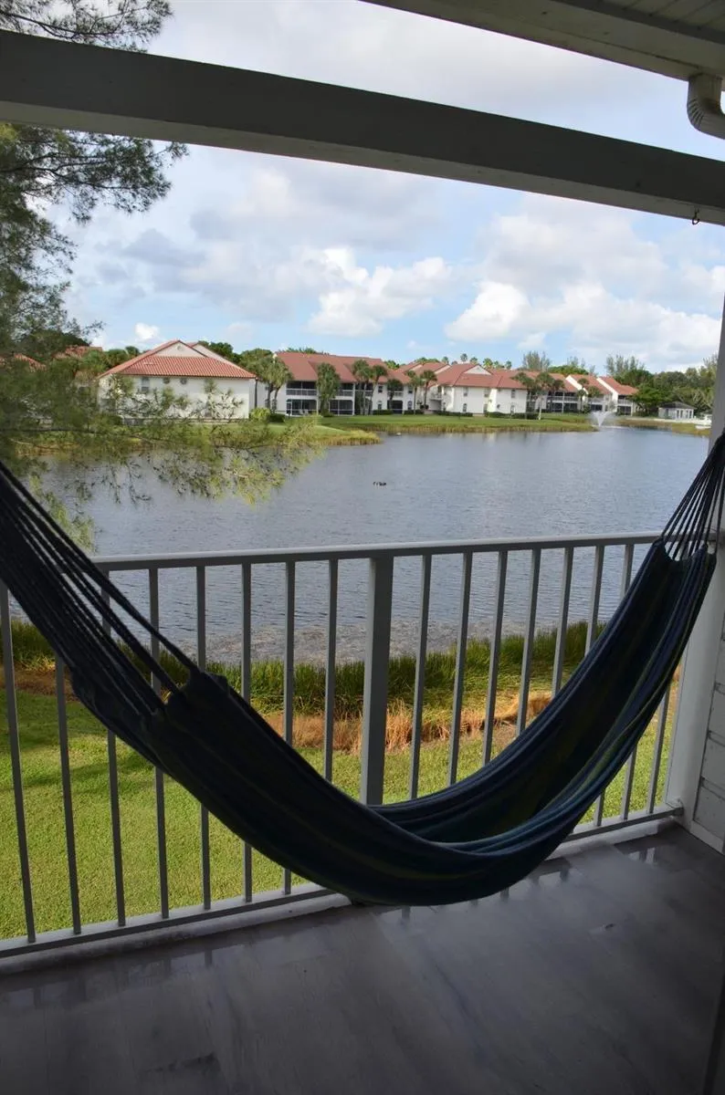 253 CYPRESS POINT DRIVE Palm Beach Gardens, FL 33418