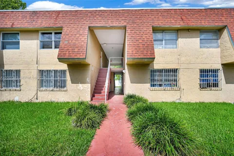 220 NW 107th Ave #204