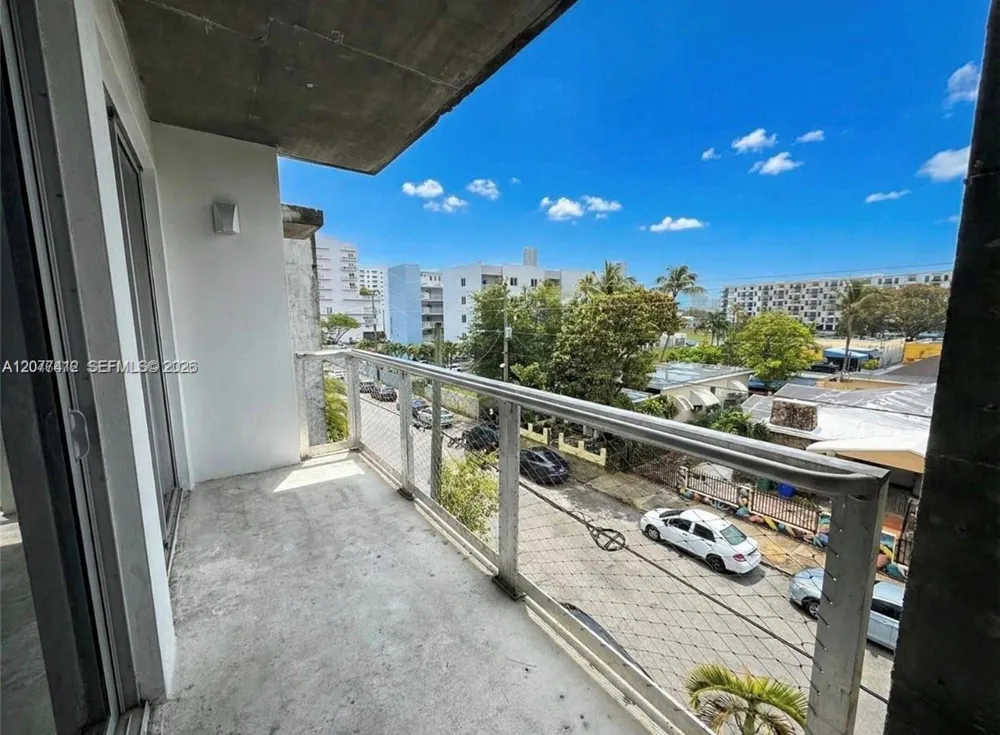765 NW 1st St #301 Miami, FL 33128