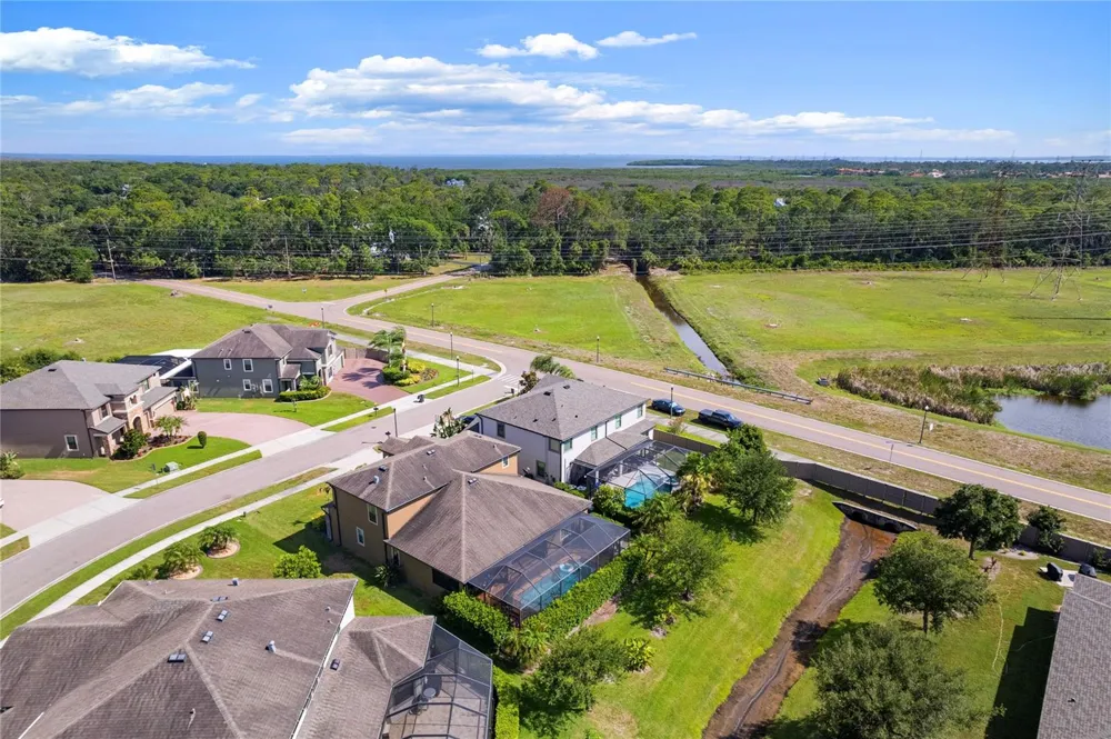 743 WELLINGTON COURT Oldsmar, FL 34677