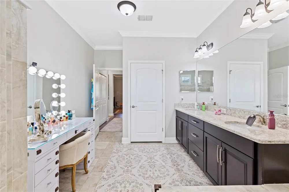 743 WELLINGTON COURT Oldsmar, FL 34677