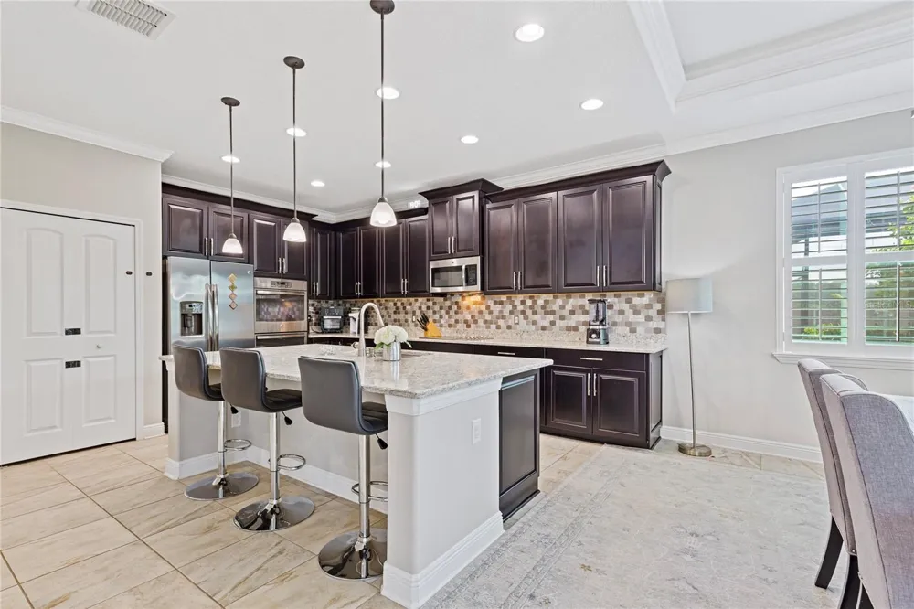 743 WELLINGTON COURT Oldsmar, FL 34677