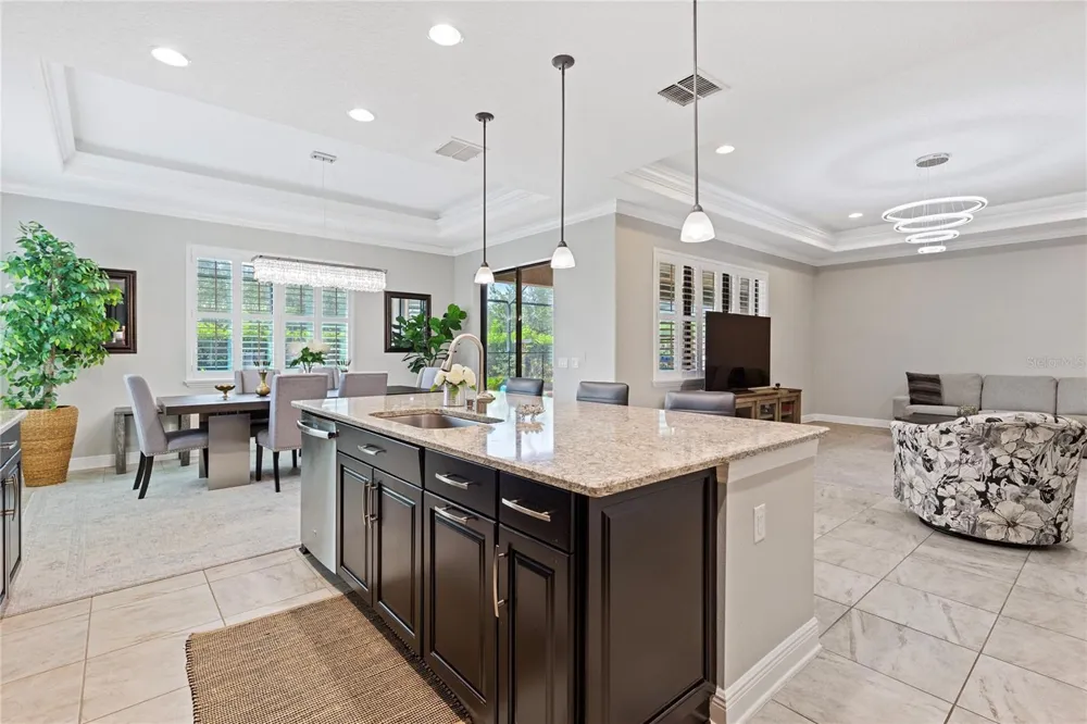 743 WELLINGTON COURT Oldsmar, FL 34677