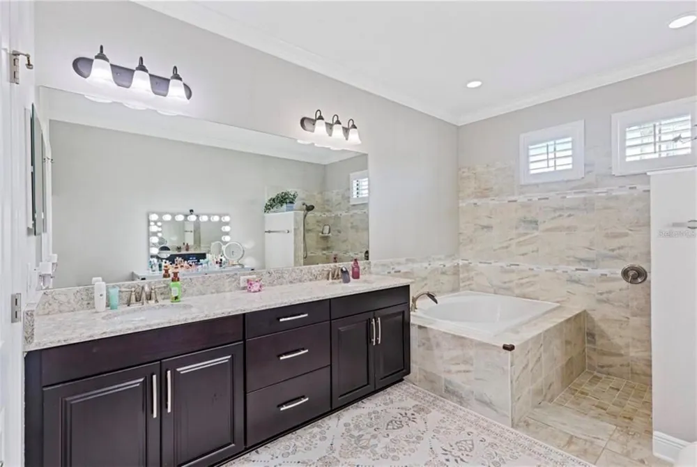 743 WELLINGTON COURT Oldsmar, FL 34677