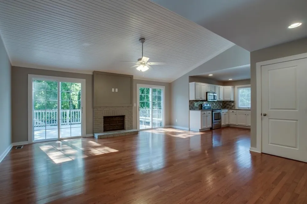 785 Harpeth Bend Nashville, TN 37221