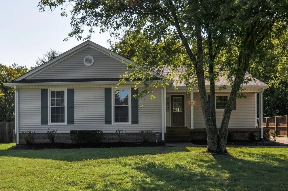 785 Harpeth Bend Nashville, TN 37221