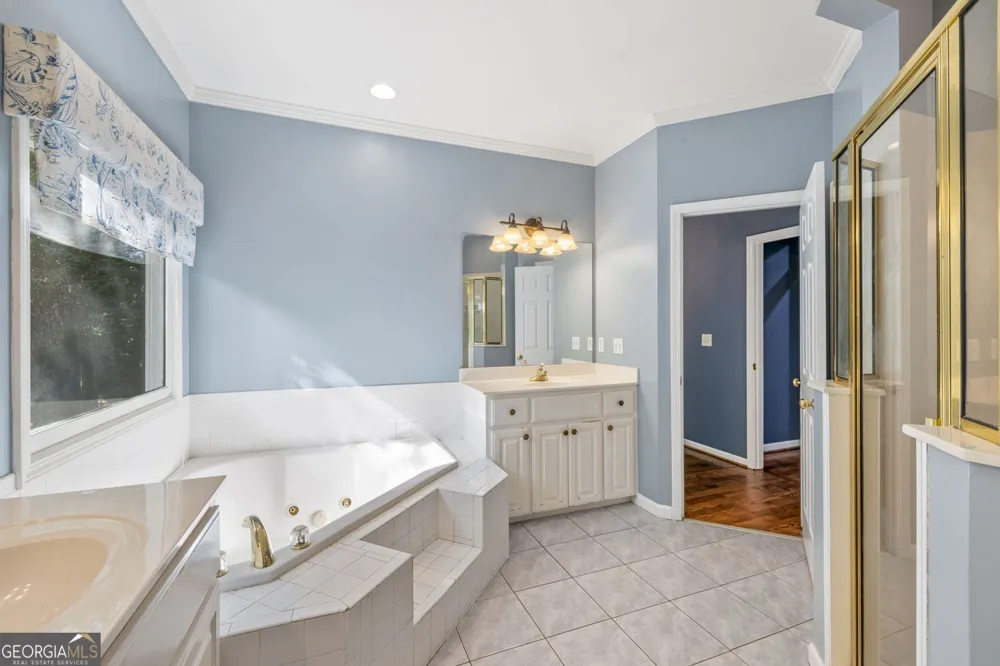 395 Amberbrook CIR Grayson, GA 30017