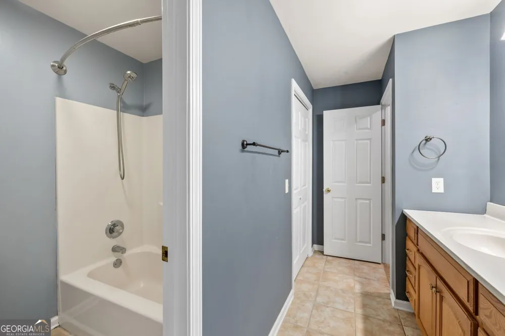 395 Amberbrook CIR Grayson, GA 30017