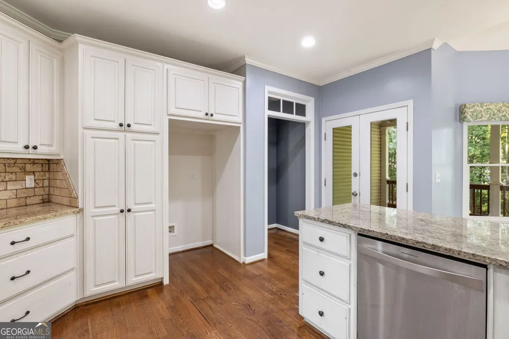 395 Amberbrook CIR Grayson, GA 30017