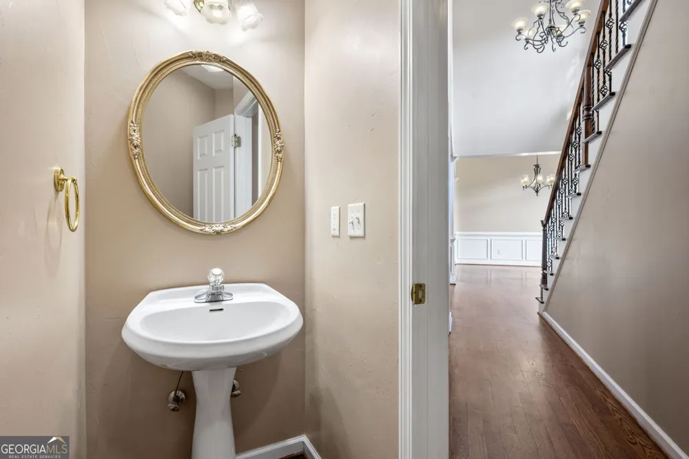 395 Amberbrook CIR Grayson, GA 30017
