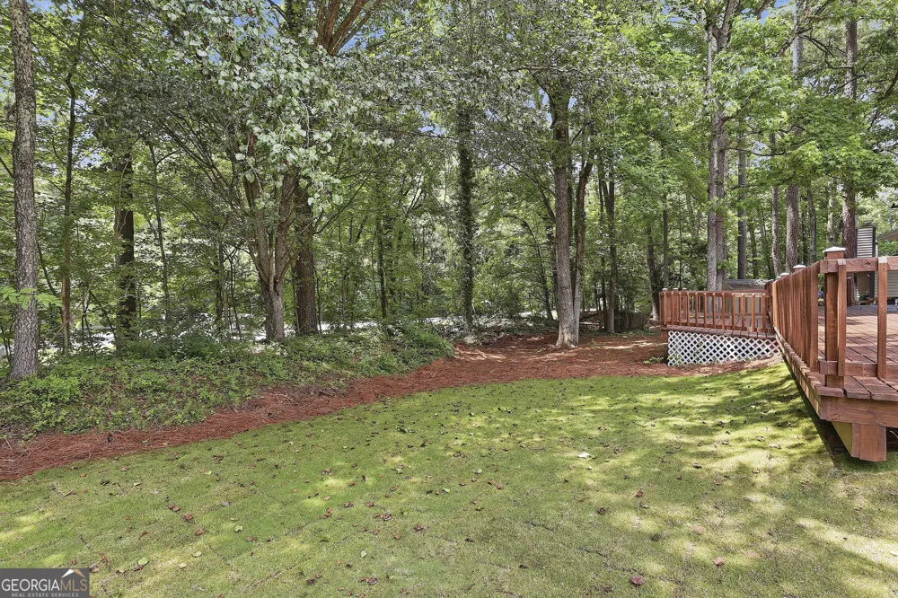 114 Lake Forest DR Peachtree City, GA 30269